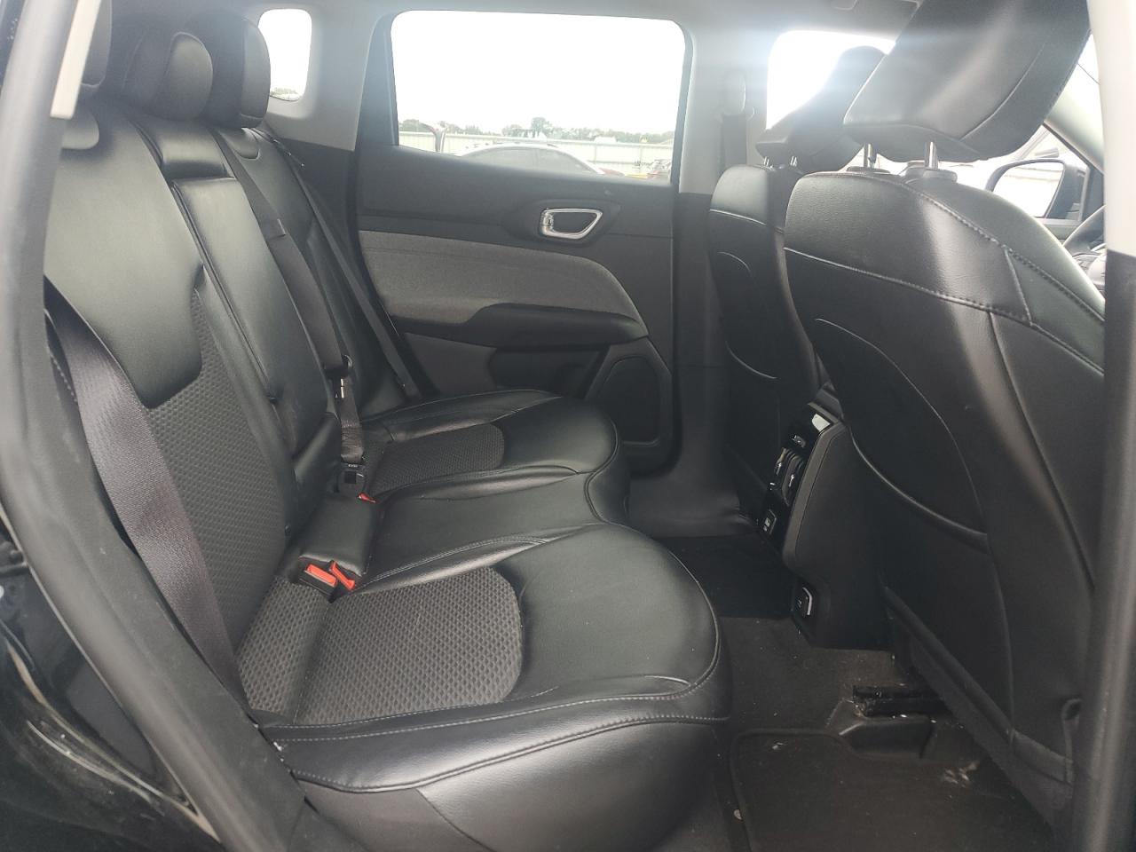 JEEP COMPASS LATITUDE