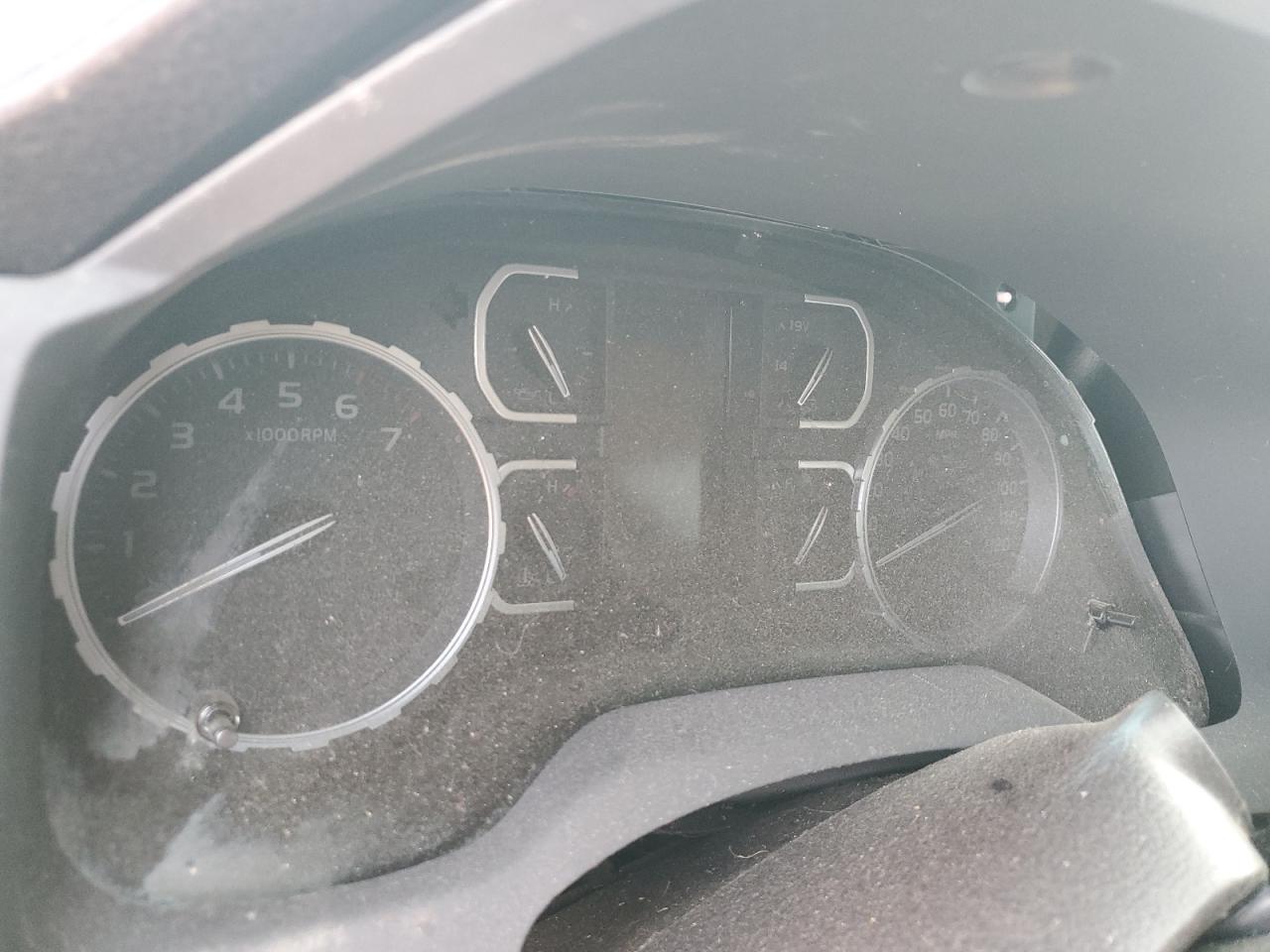 TOYOTA TUNDRA CREWMAX SR5