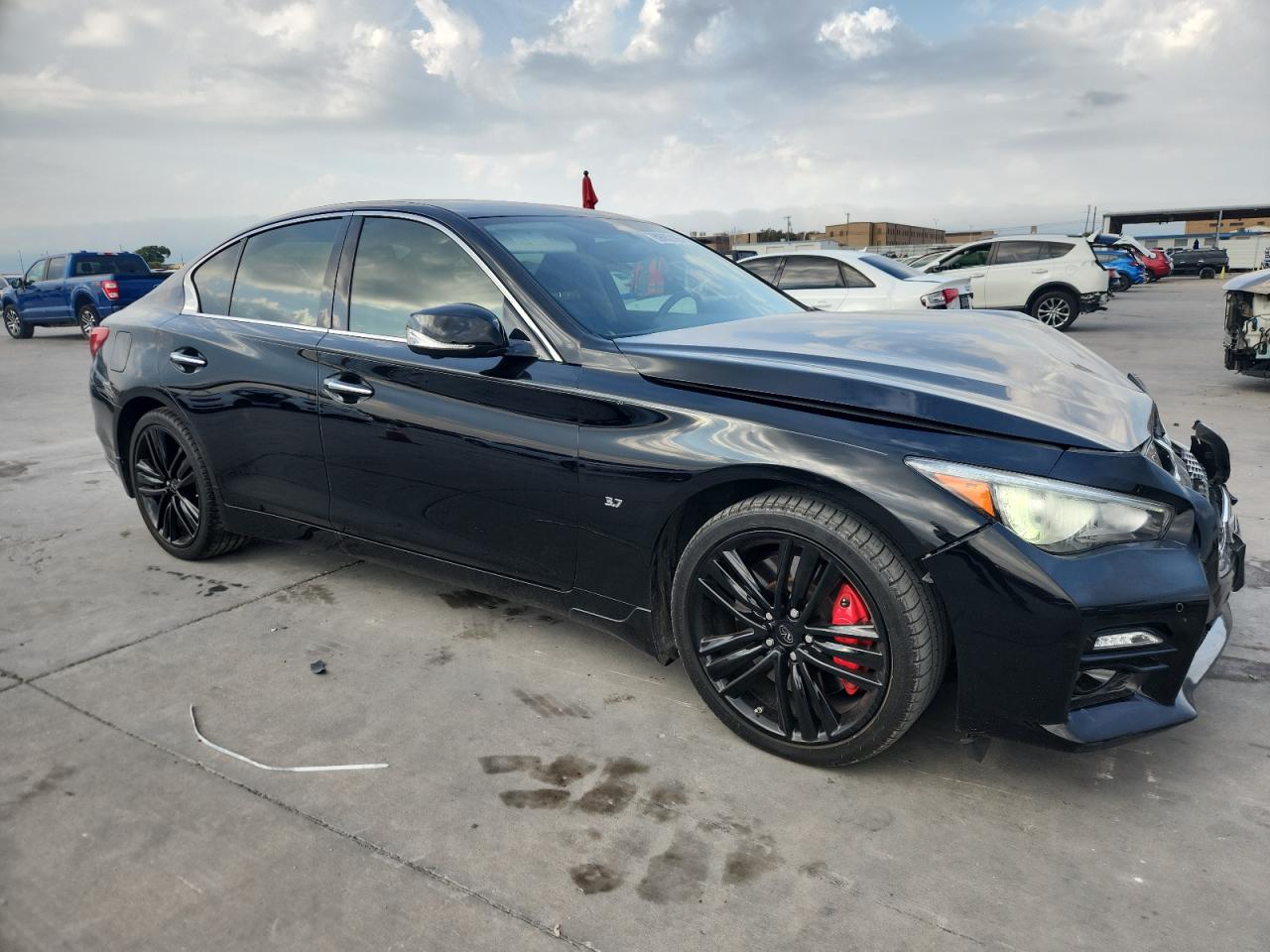 INFINITI Q50 BASE
