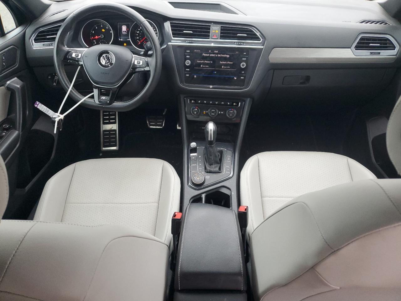 VOLKSWAGEN TIGUAN SE