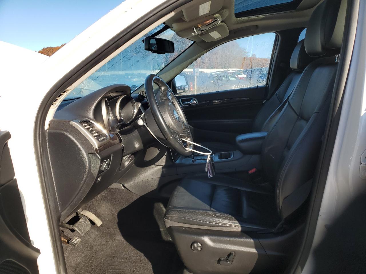 JEEP GRAND CHEROKEE LAREDO