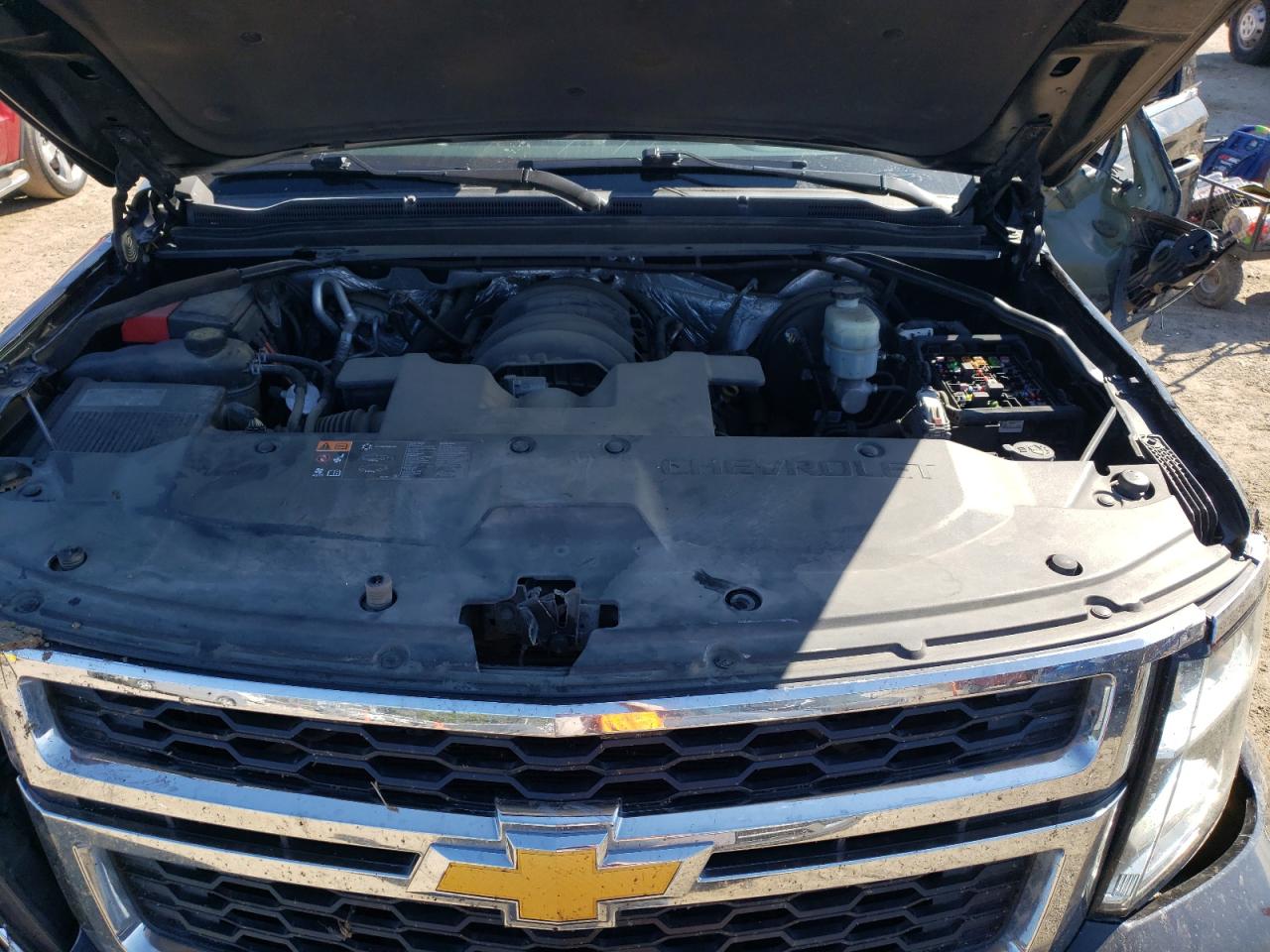 CHEVROLET TAHOE C1500 LS