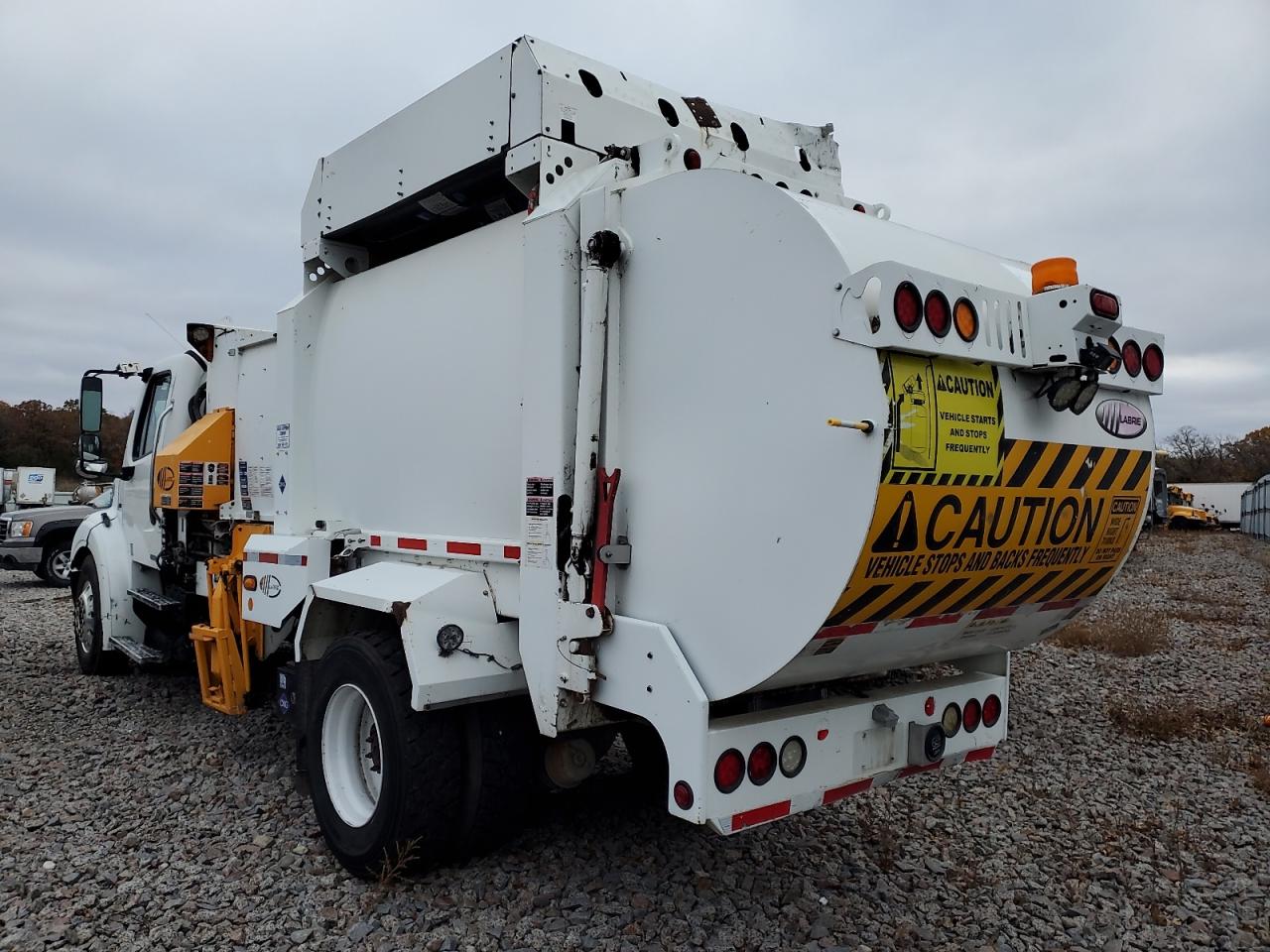 Lot #3293305426 2015 FREIGHTLINER M2 112 MED