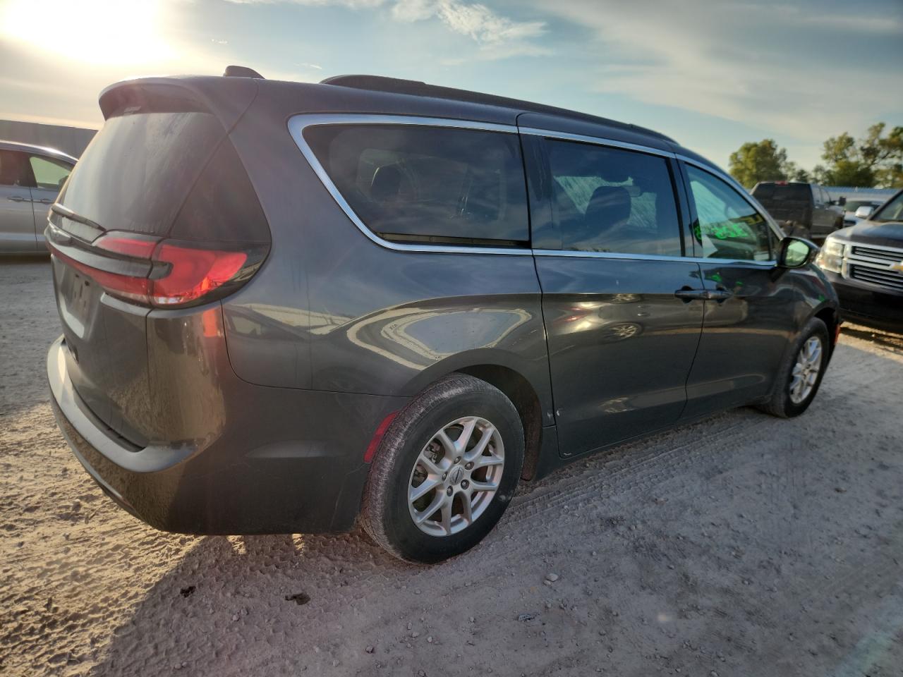 CHRYSLER PACIFICA TOURING L