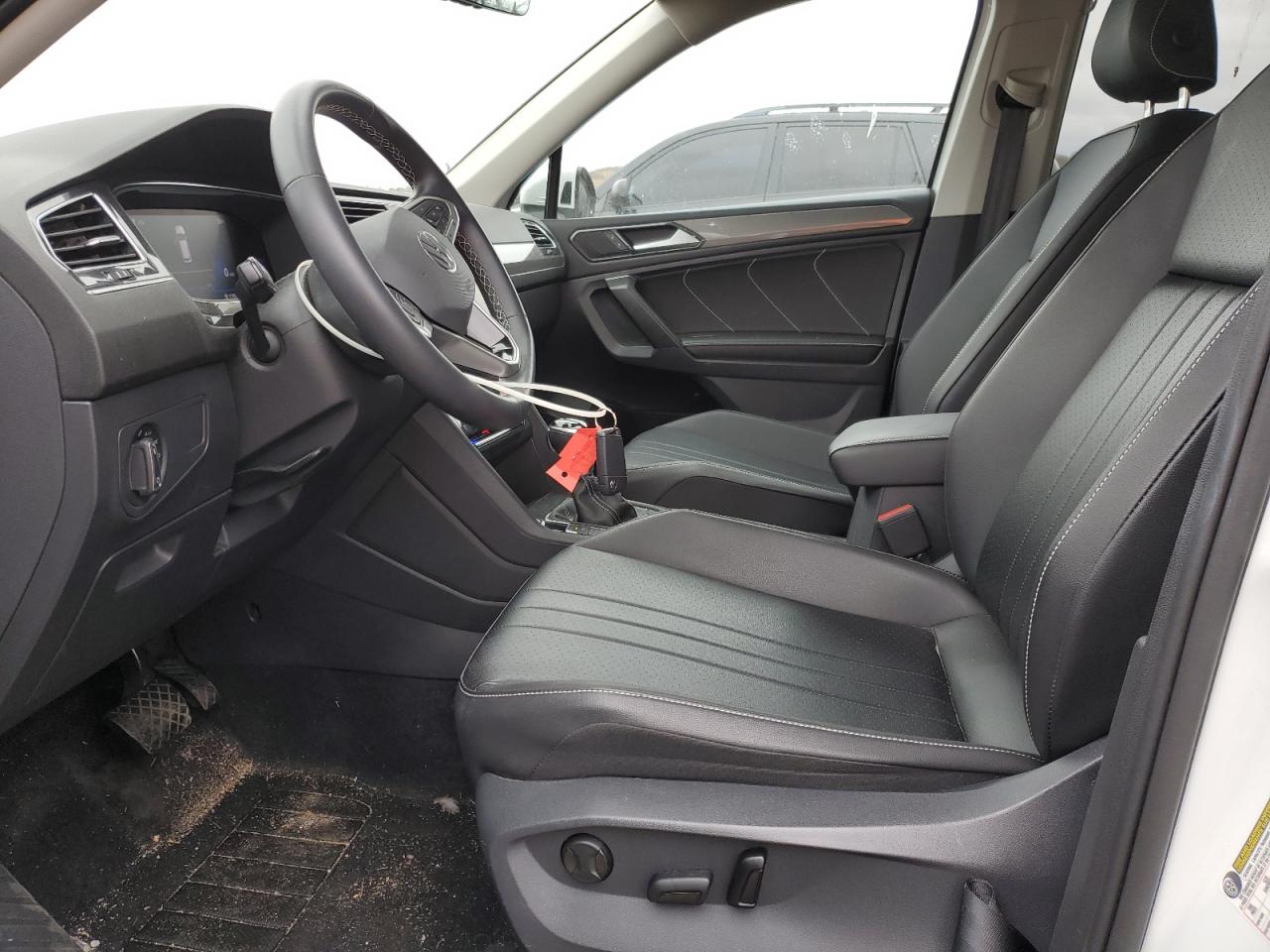 VOLKSWAGEN TIGUAN SE