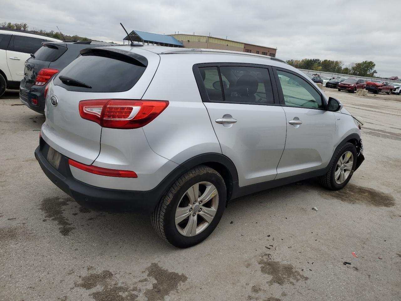 KIA SPORTAGE LX