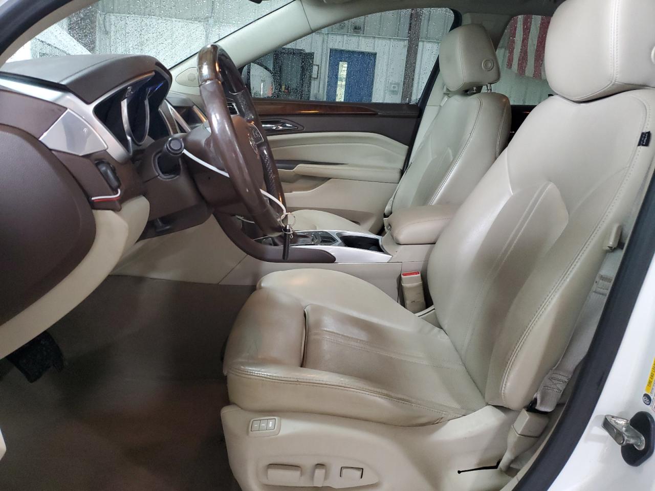 CADILLAC SRX LUXURY COLLECTION