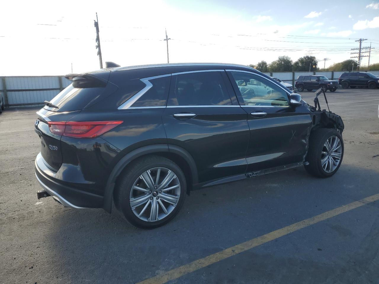 INFINITI QX50 ESSENTIAL