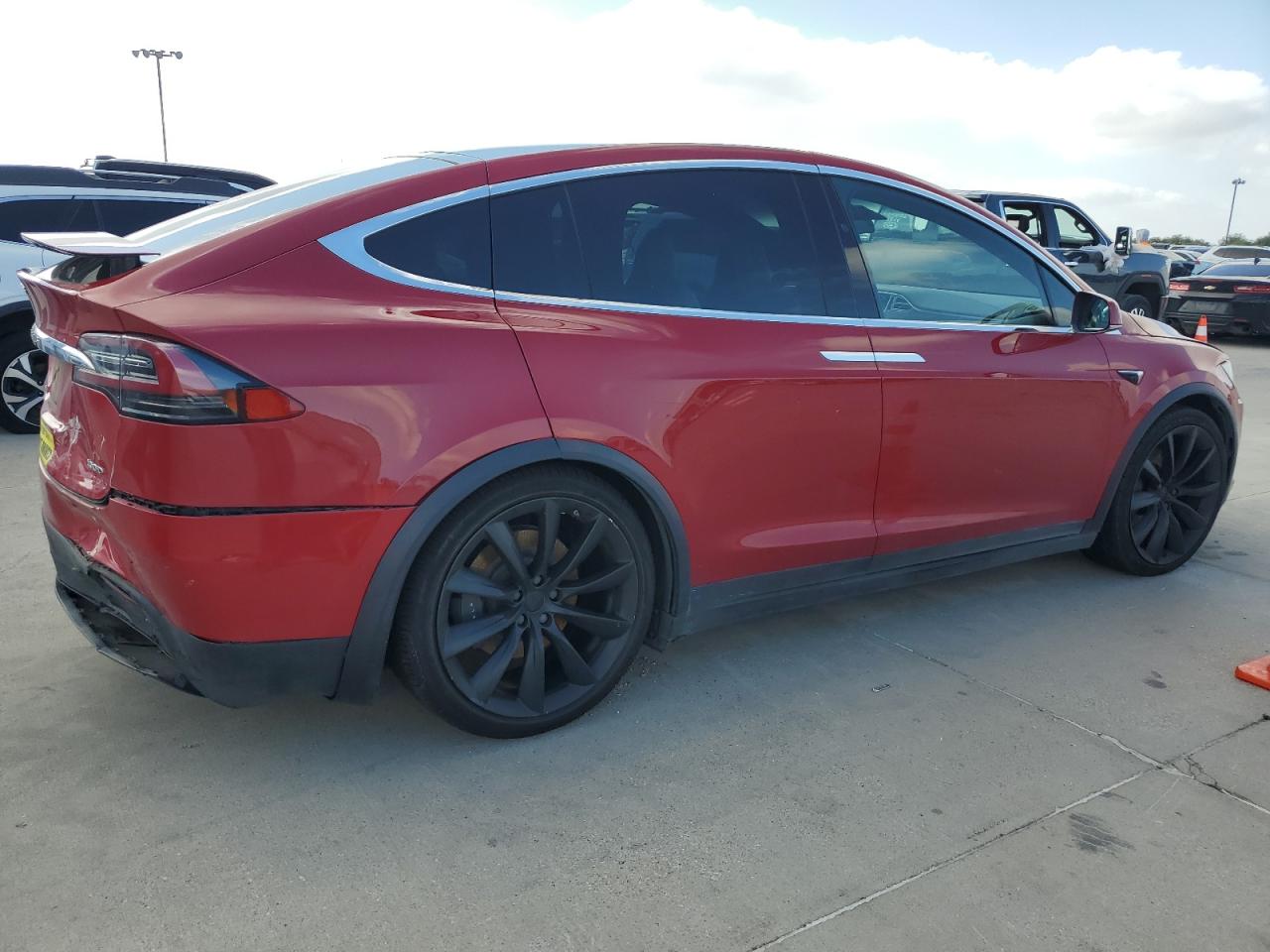 TESLA MODEL X