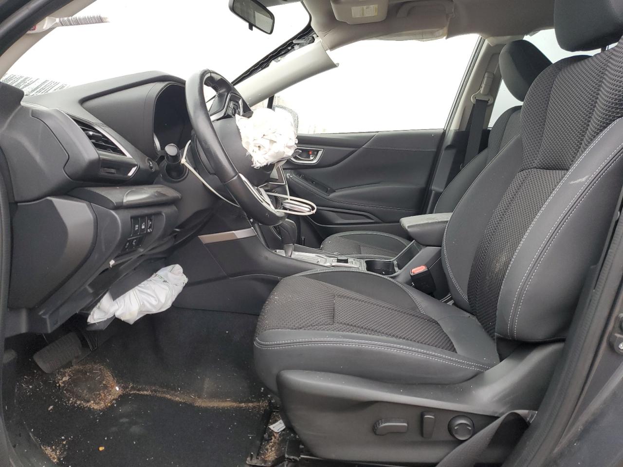 SUBARU FORESTER PREMIUM