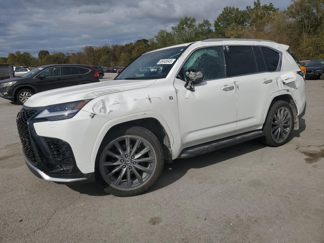 LEXUS LX 600 BASE