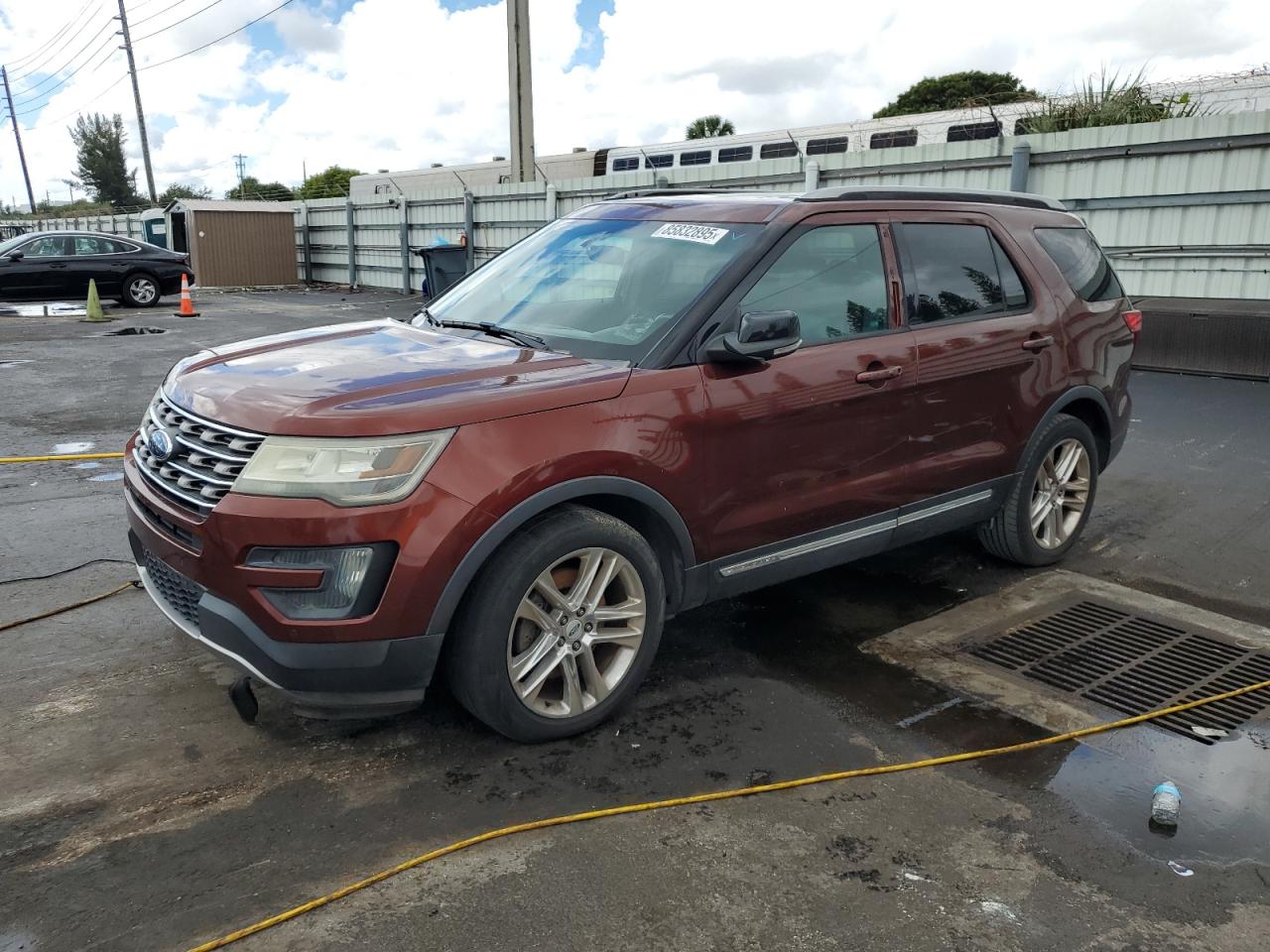 FORD EXPLORER XLT