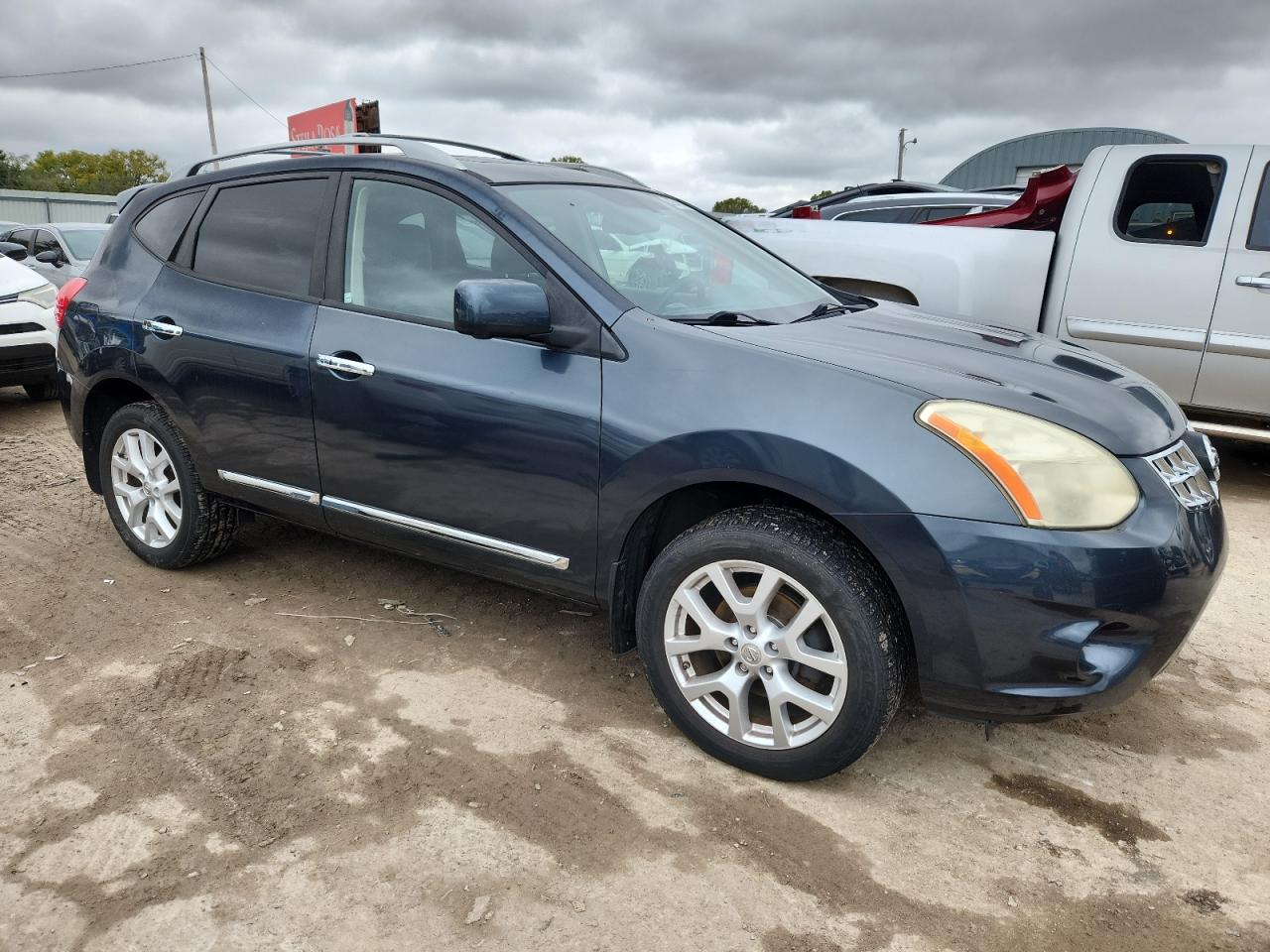 NISSAN ROGUE S