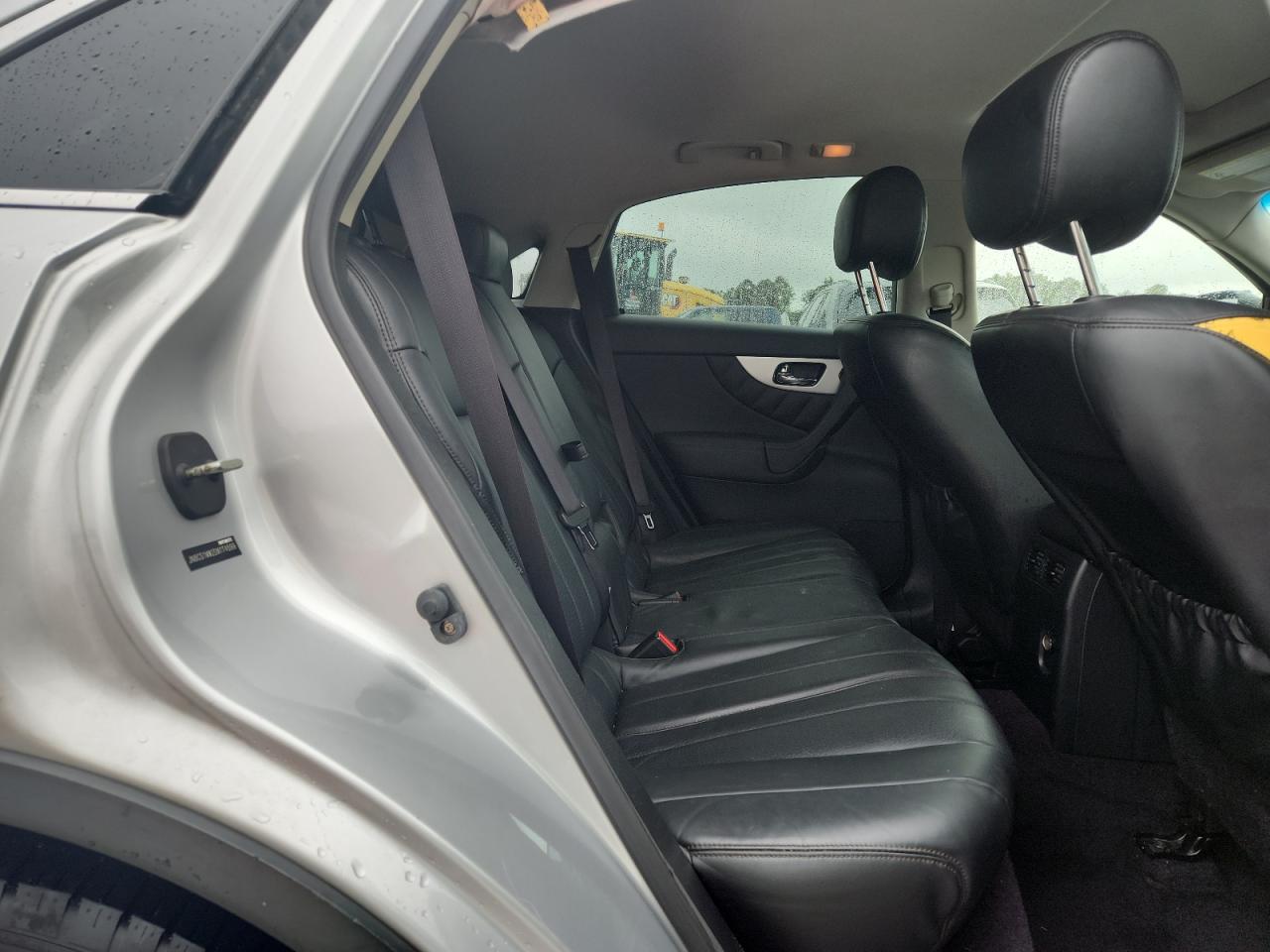 INFINITI FX37