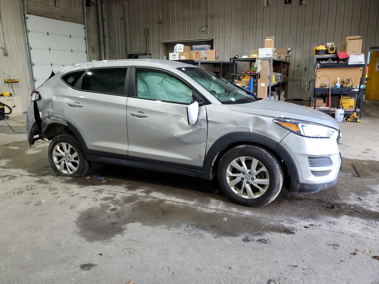 HYUNDAI TUCSON SE
