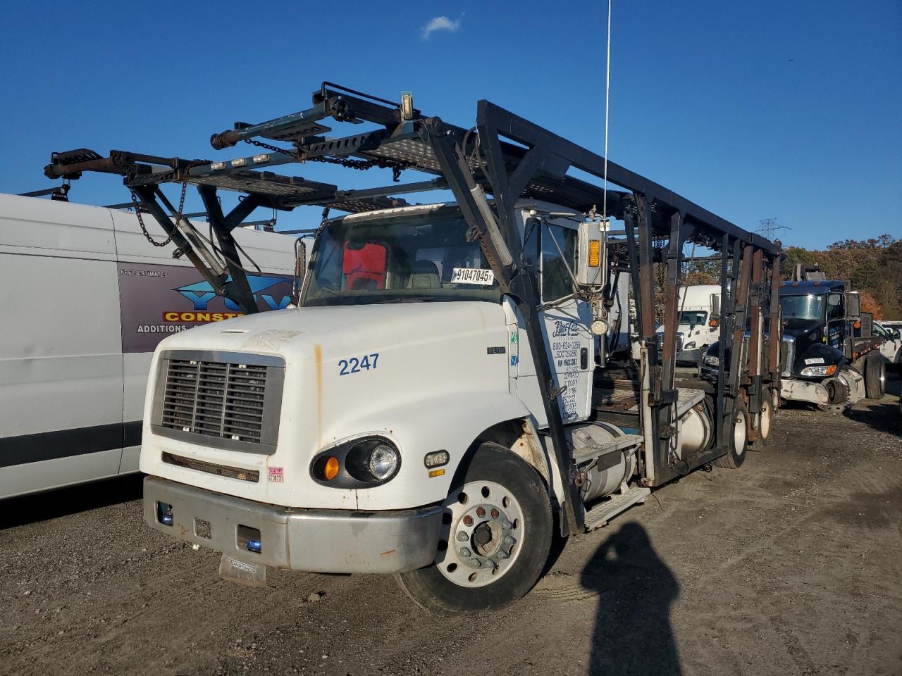Lot #3278591966 2000 FREIGHTLINER MEDIUM CON