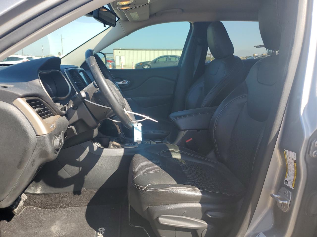 JEEP GRAND CHEROKEE LATITUDE