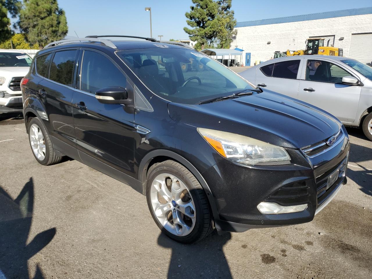 FORD ESCAPE TITANIUM