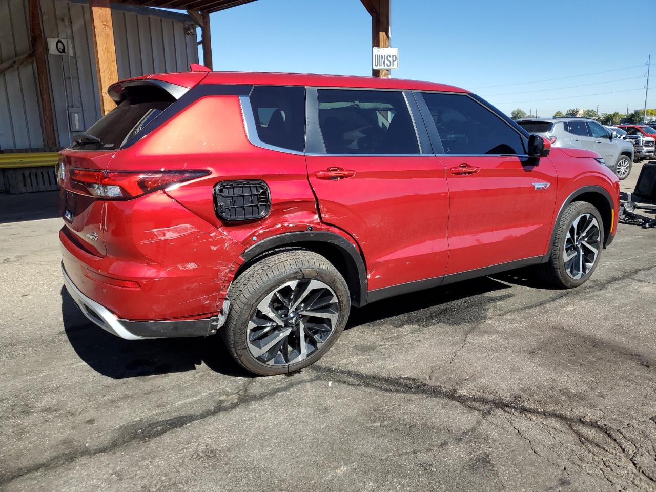 MITSUBISHI OUTLANDER SE