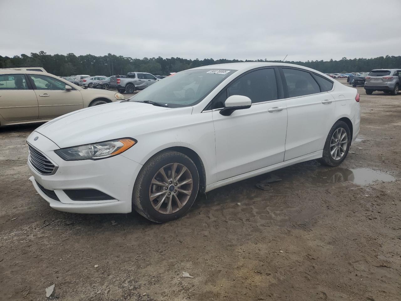 FORD FUSION SE