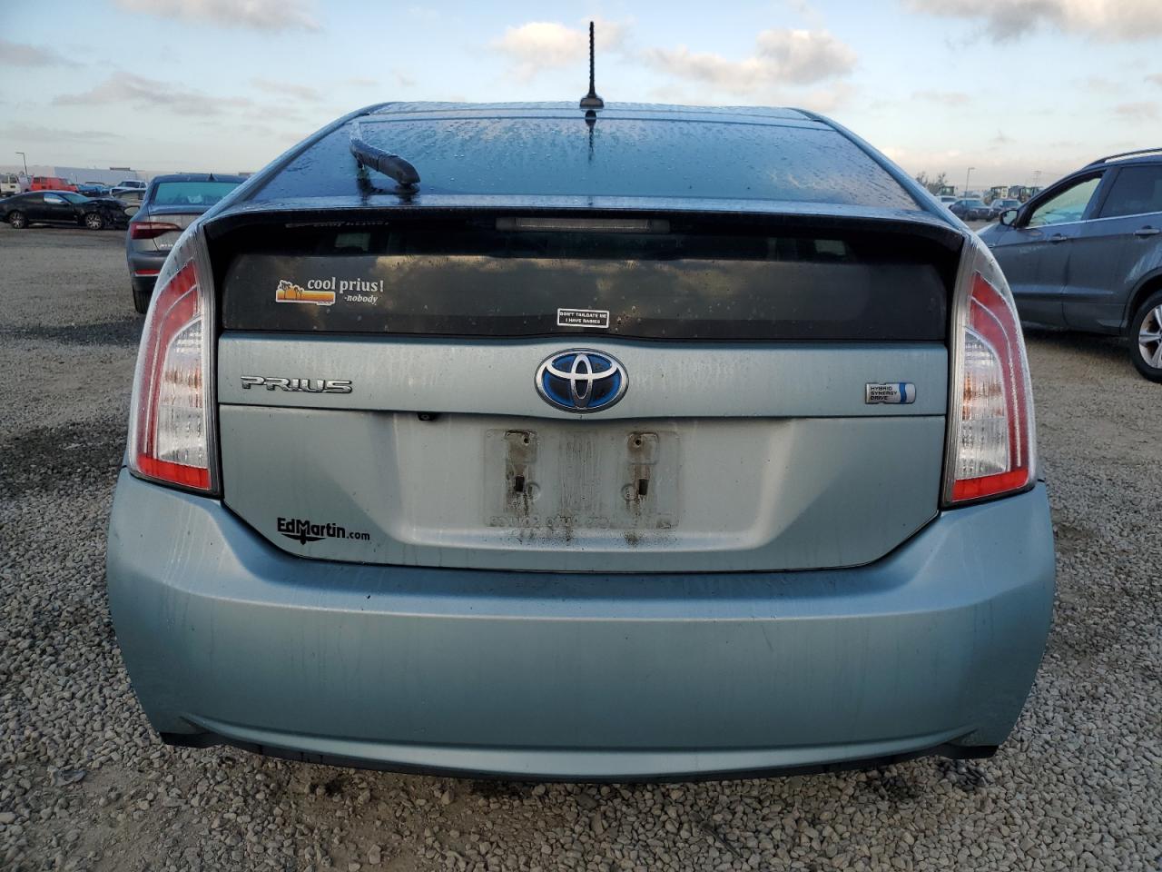 TOYOTA PRIUS
