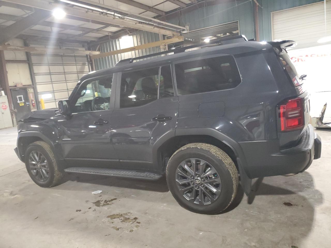 TOYOTA LAND CRUISER BASE