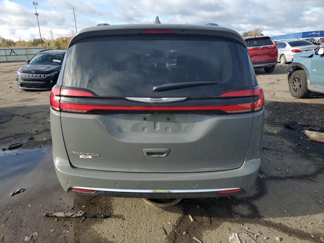 CHRYSLER PACIFICA TOURING L