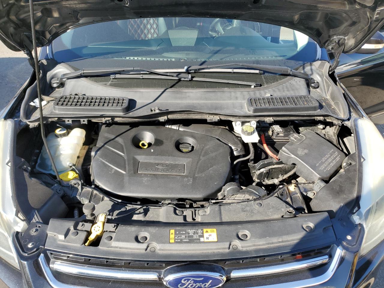 FORD ESCAPE TITANIUM