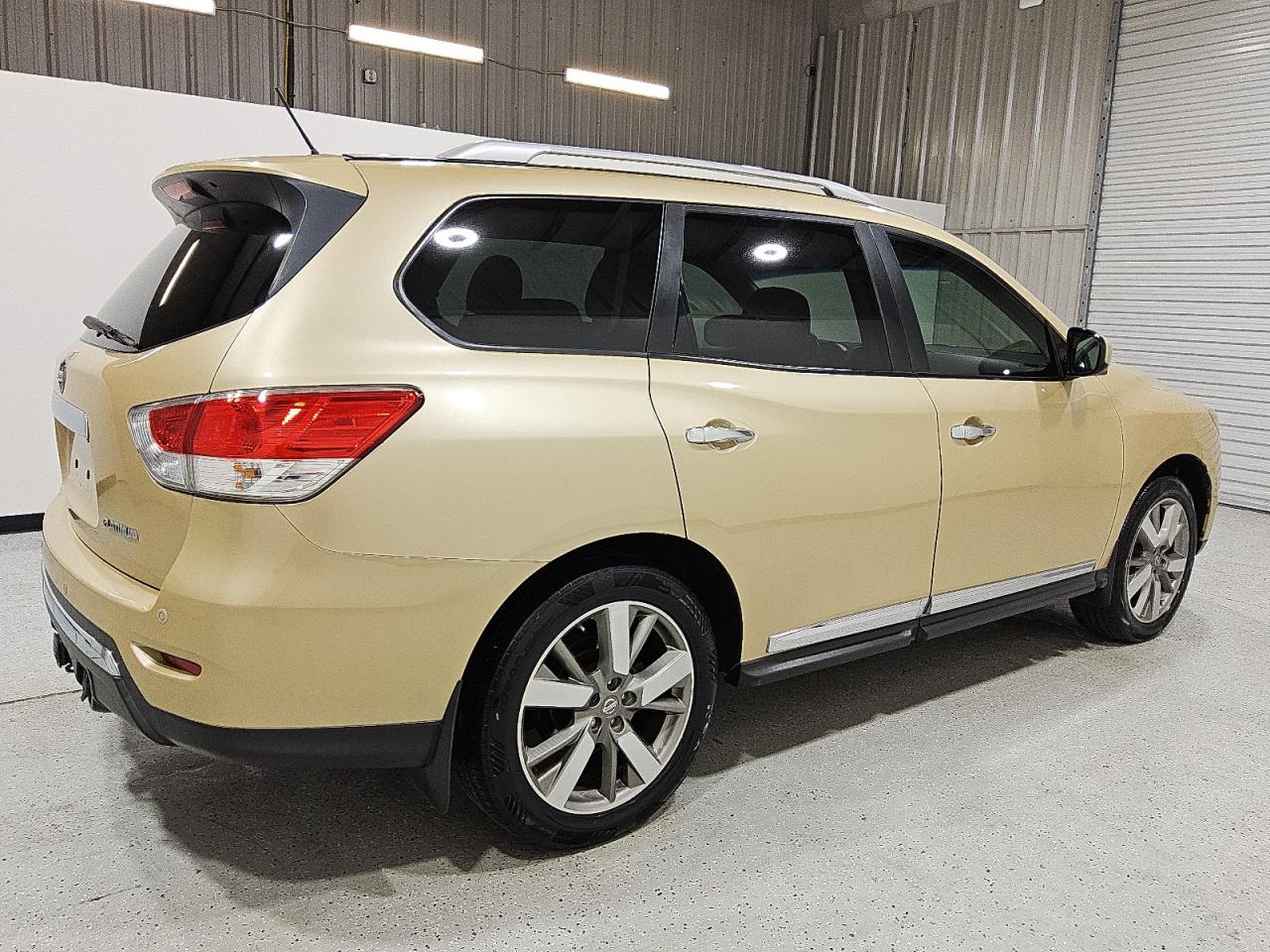 NISSAN PATHFINDER S