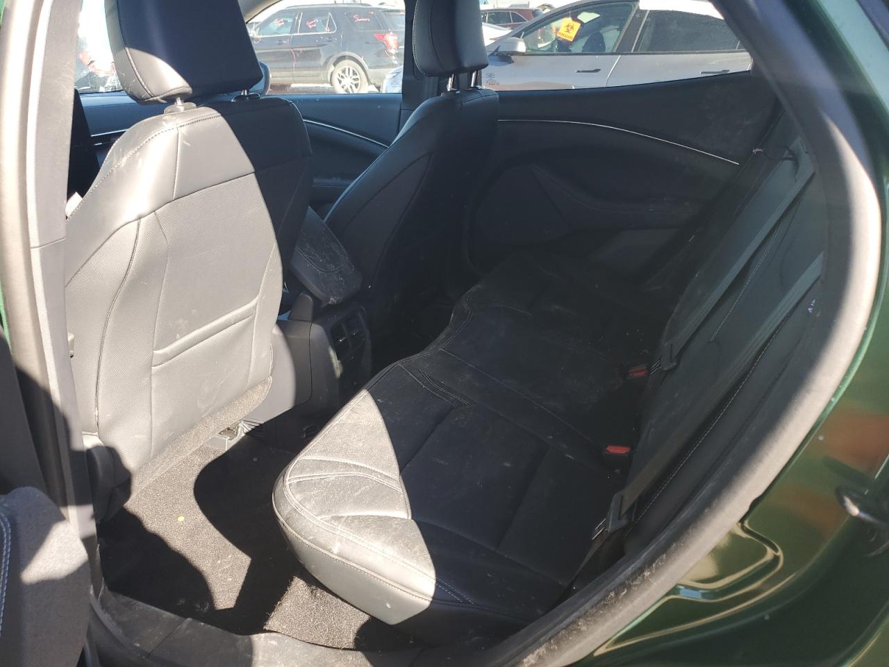 FORD MUSTANG PREMIUM