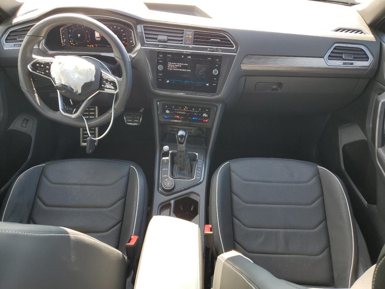 VOLKSWAGEN TIGUAN SEL R-LINE BLACK