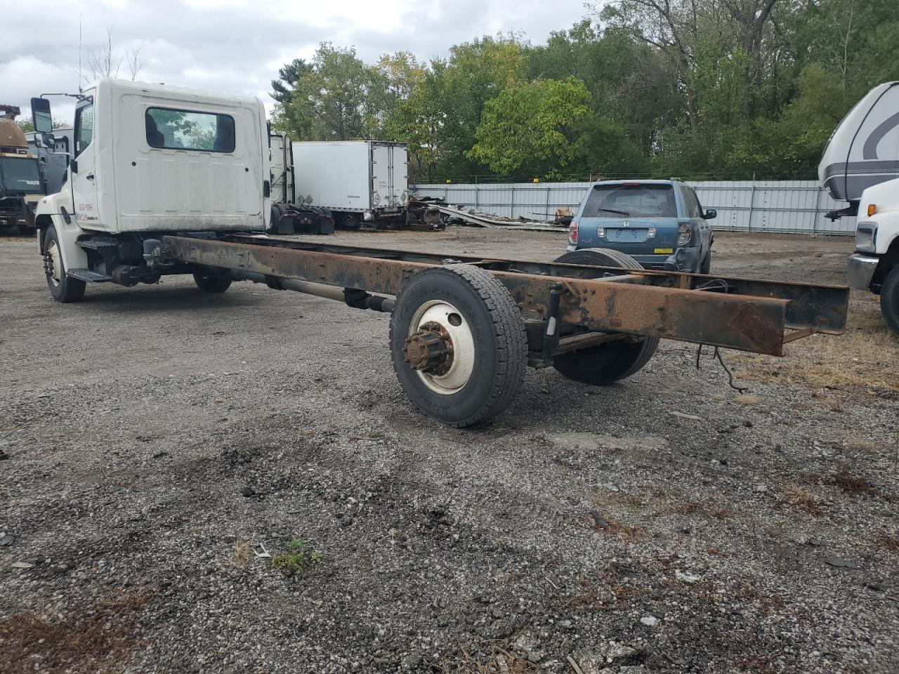 Lot #3268357271 2010 HINO HINO 338