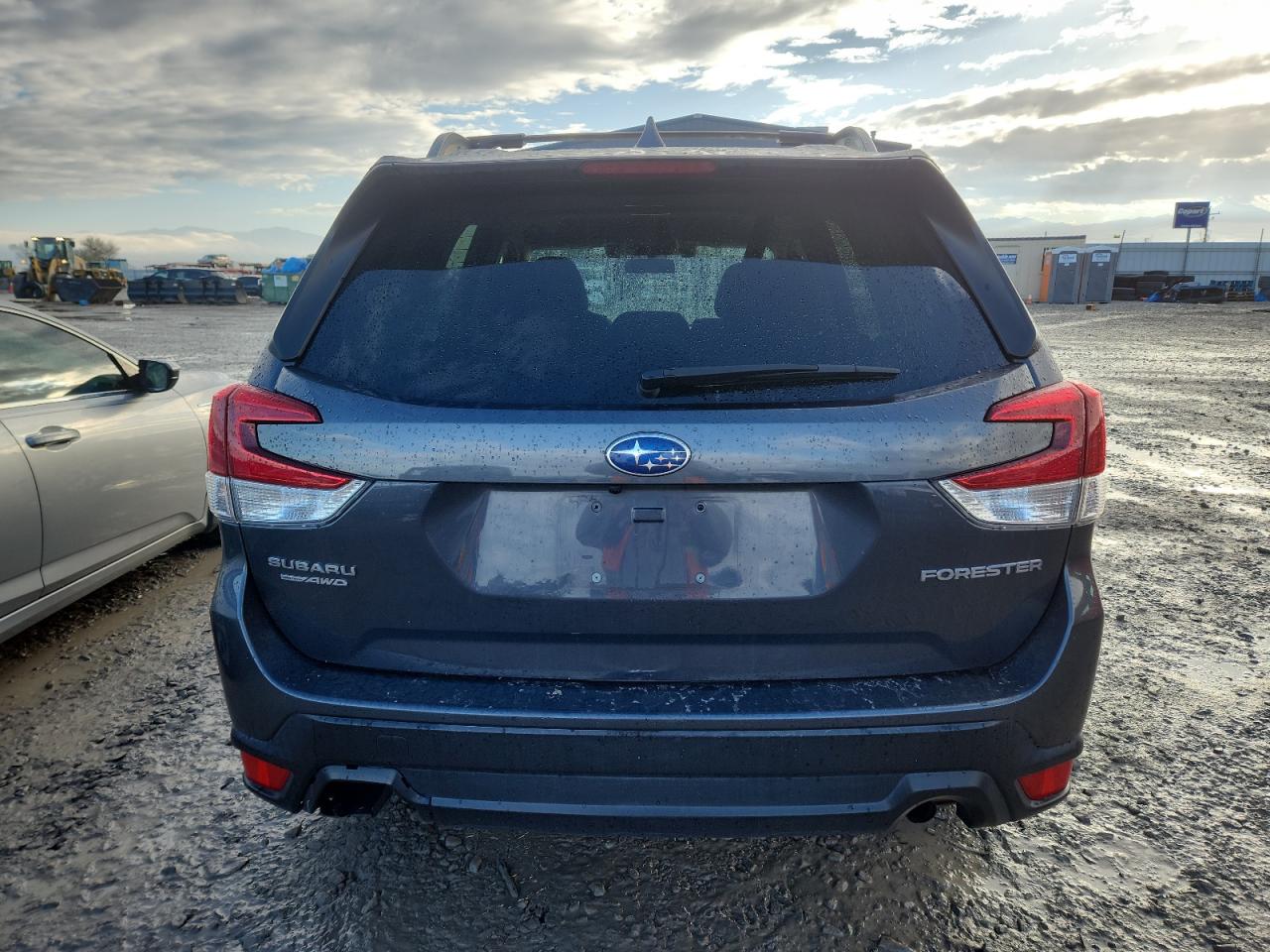 SUBARU FORESTER PREMIUM