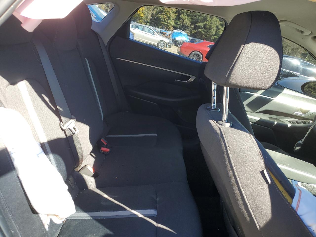 HYUNDAI SONATA HYBRID