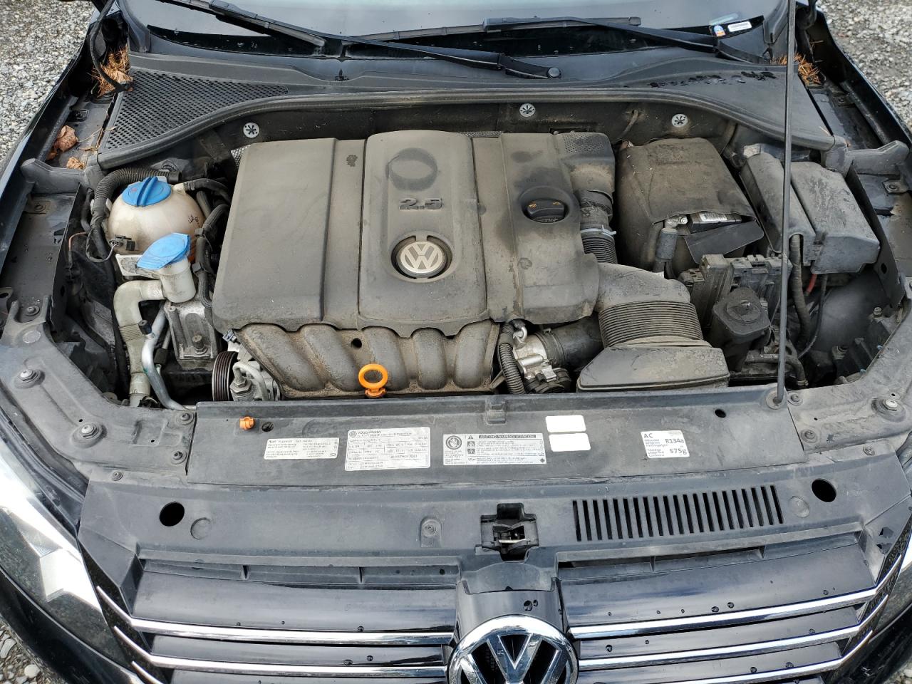 VOLKSWAGEN PASSAT SE