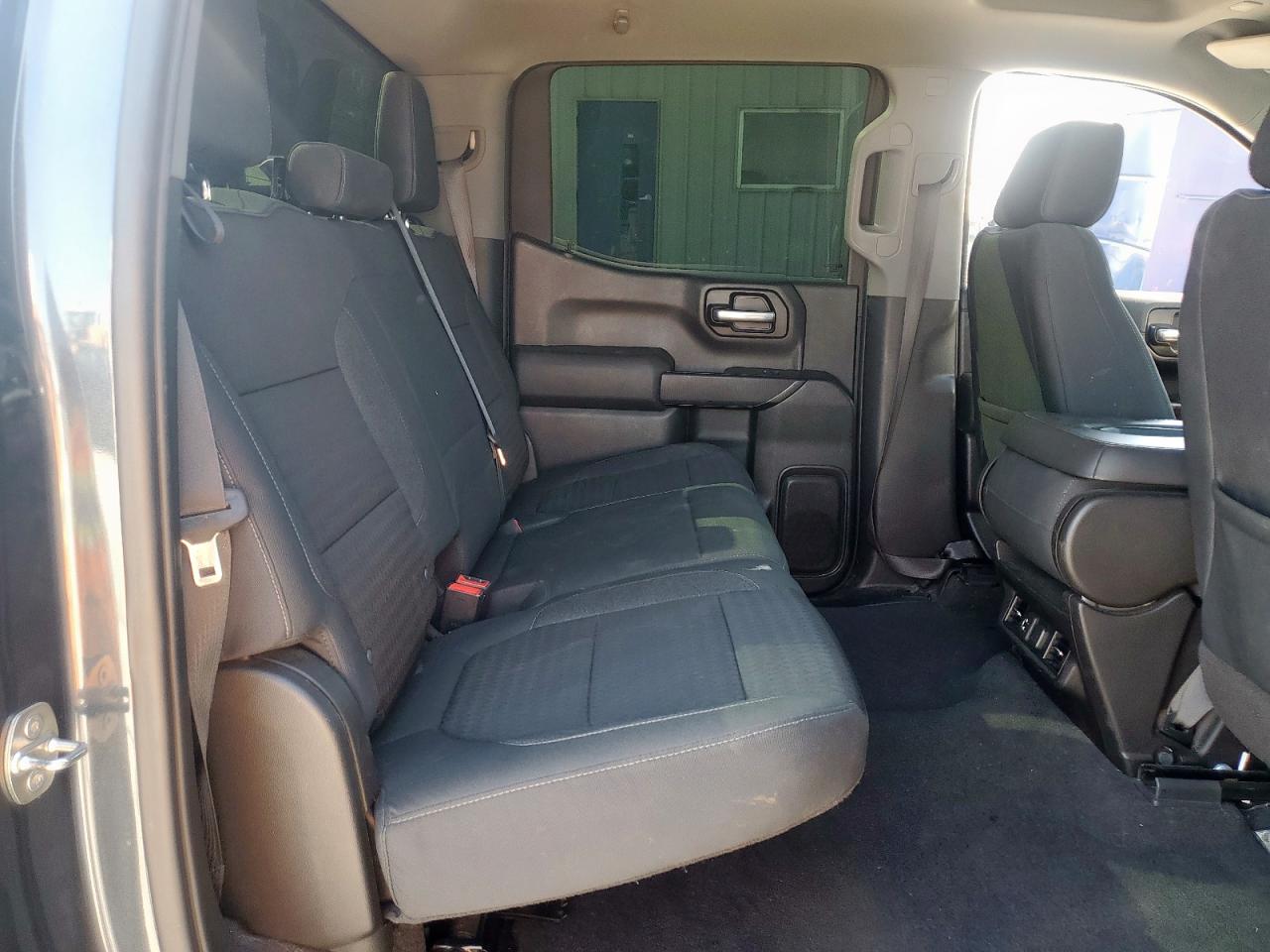 CHEVROLET SILVERADO C1500 LT