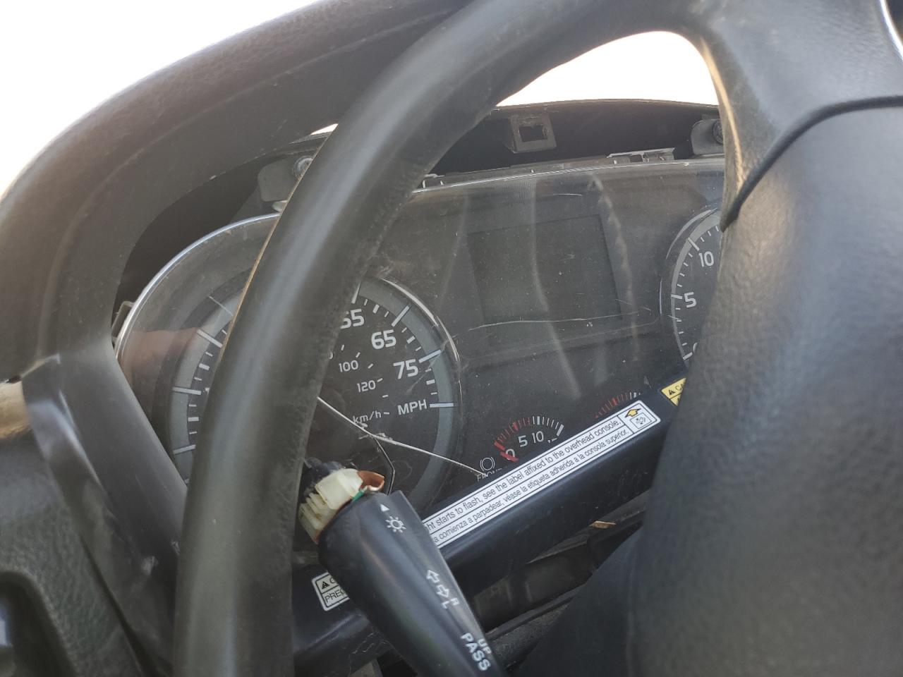 Lot #3298009178 2017 HINO 258/268