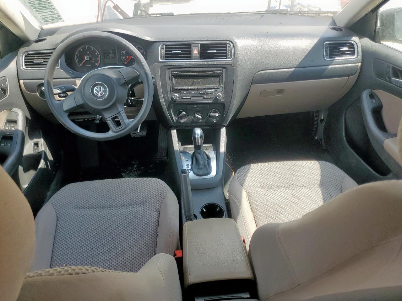 VOLKSWAGEN JETTA BASE