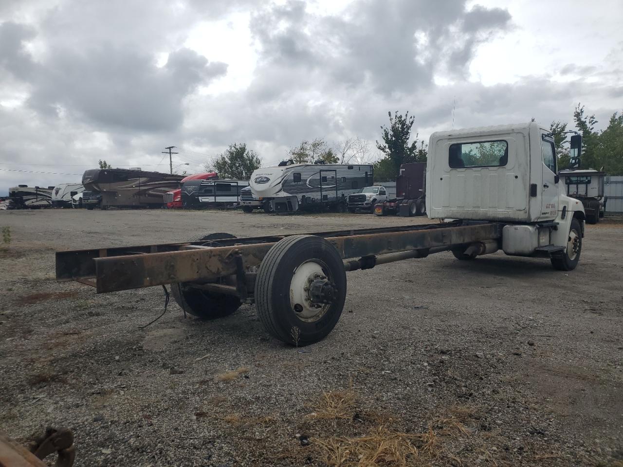 Lot #3268357271 2010 HINO HINO 338