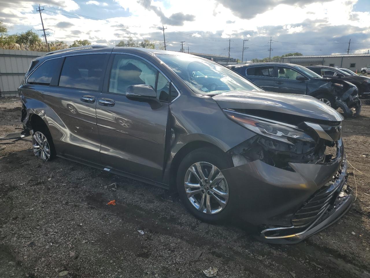 TOYOTA SIENNA LIMITED