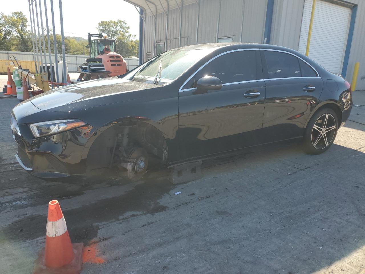 MERCEDES-BENZ A-CLASS 220