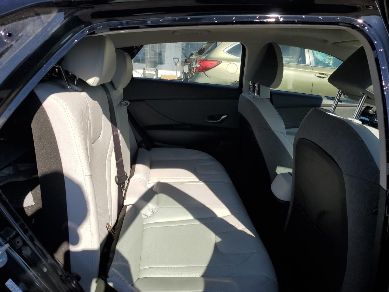 HYUNDAI ELANTRA LIMITED