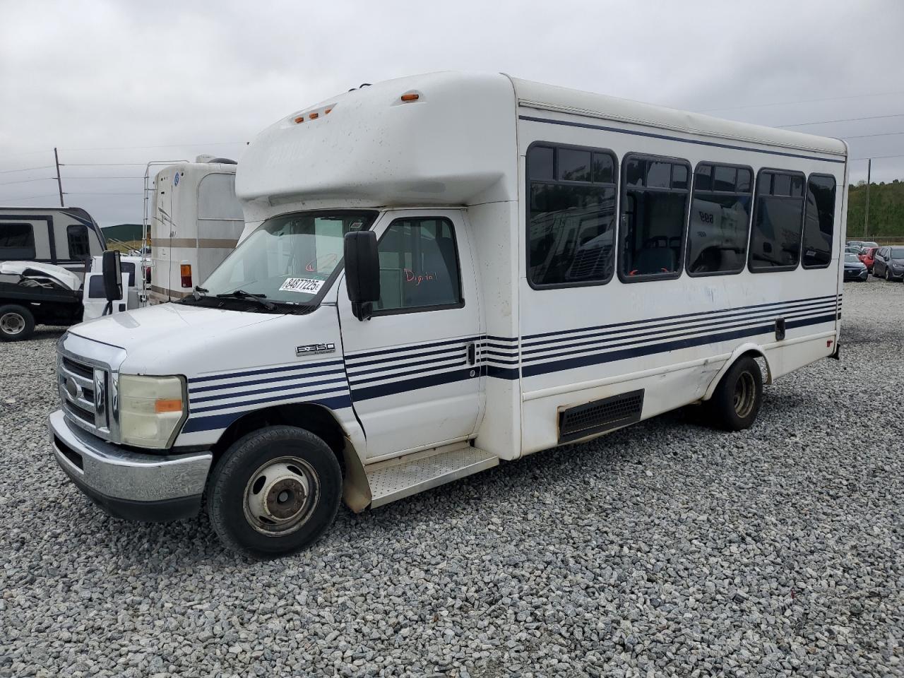 FORD ECONOLINE E450 SUPER DUTY CUTAWAY VAN
