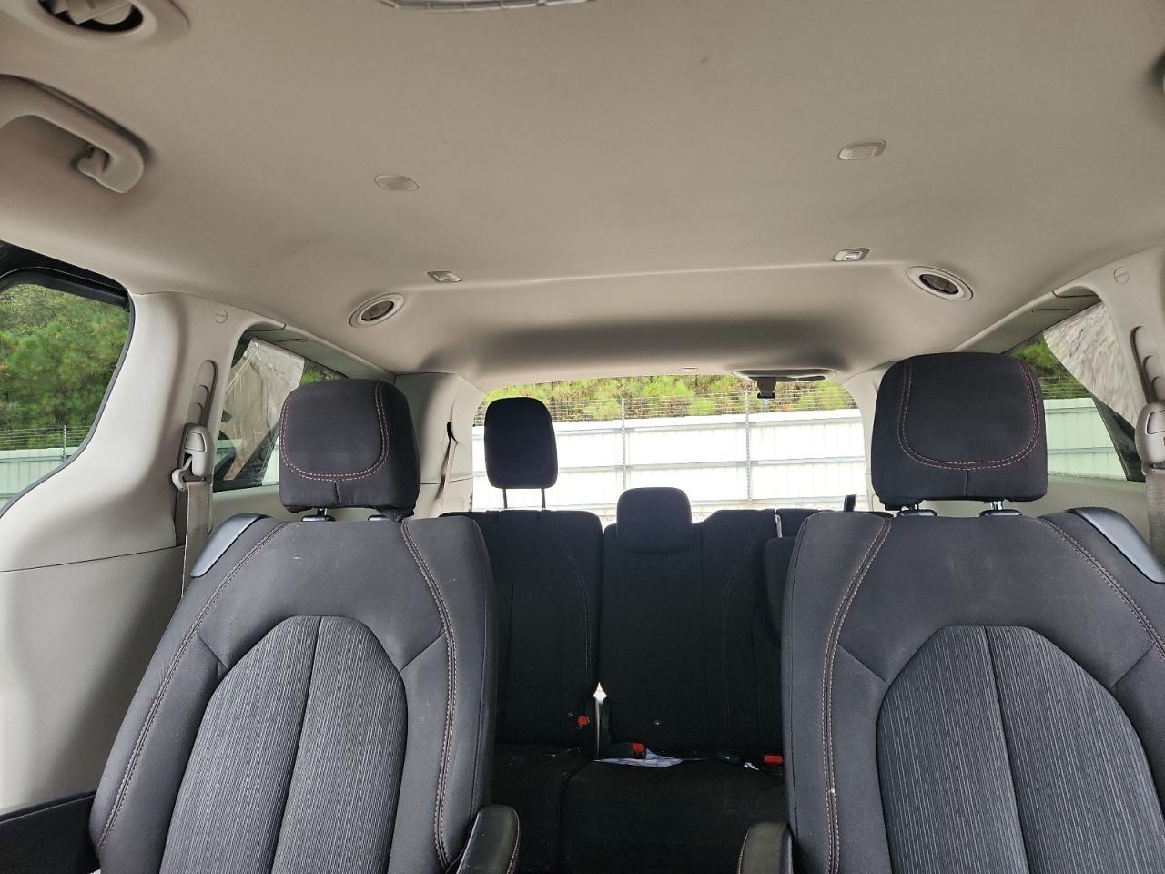 CHRYSLER PACIFICA TOURING PLUS