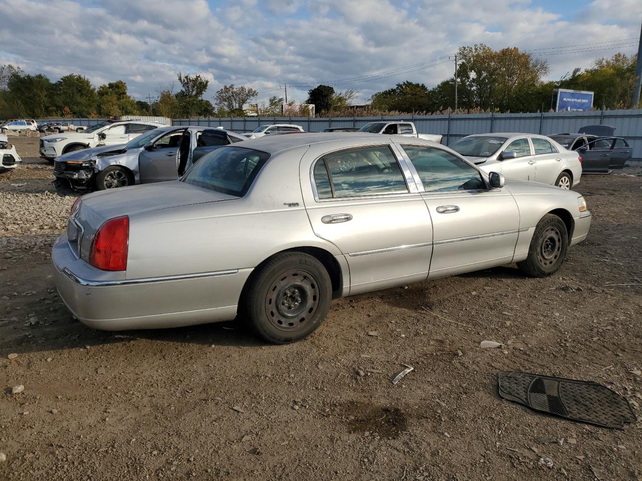 Lot #3290413759 2007 LINCOLN TOWN CAR S