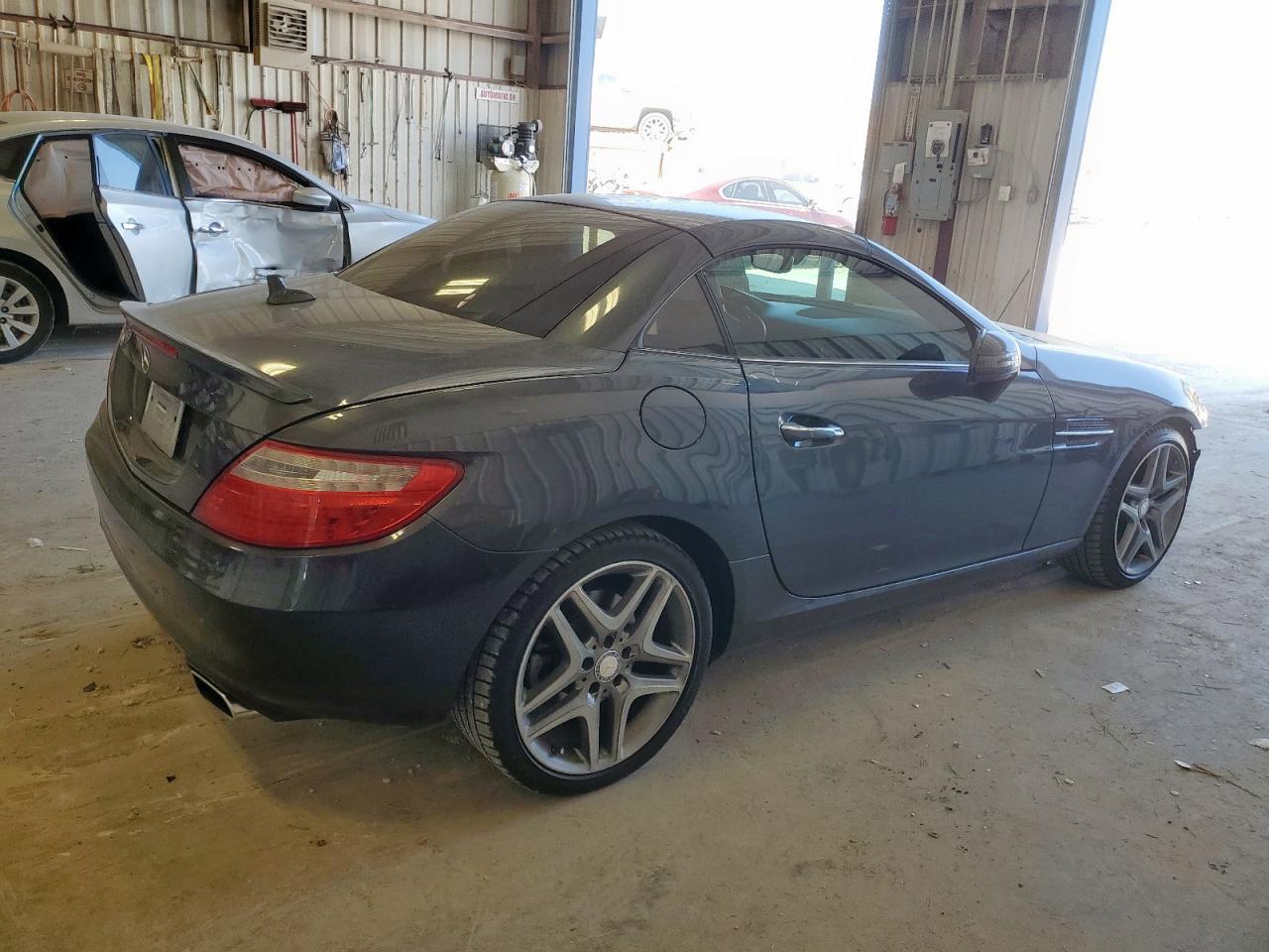 MERCEDES-BENZ SLK-CLASS 250