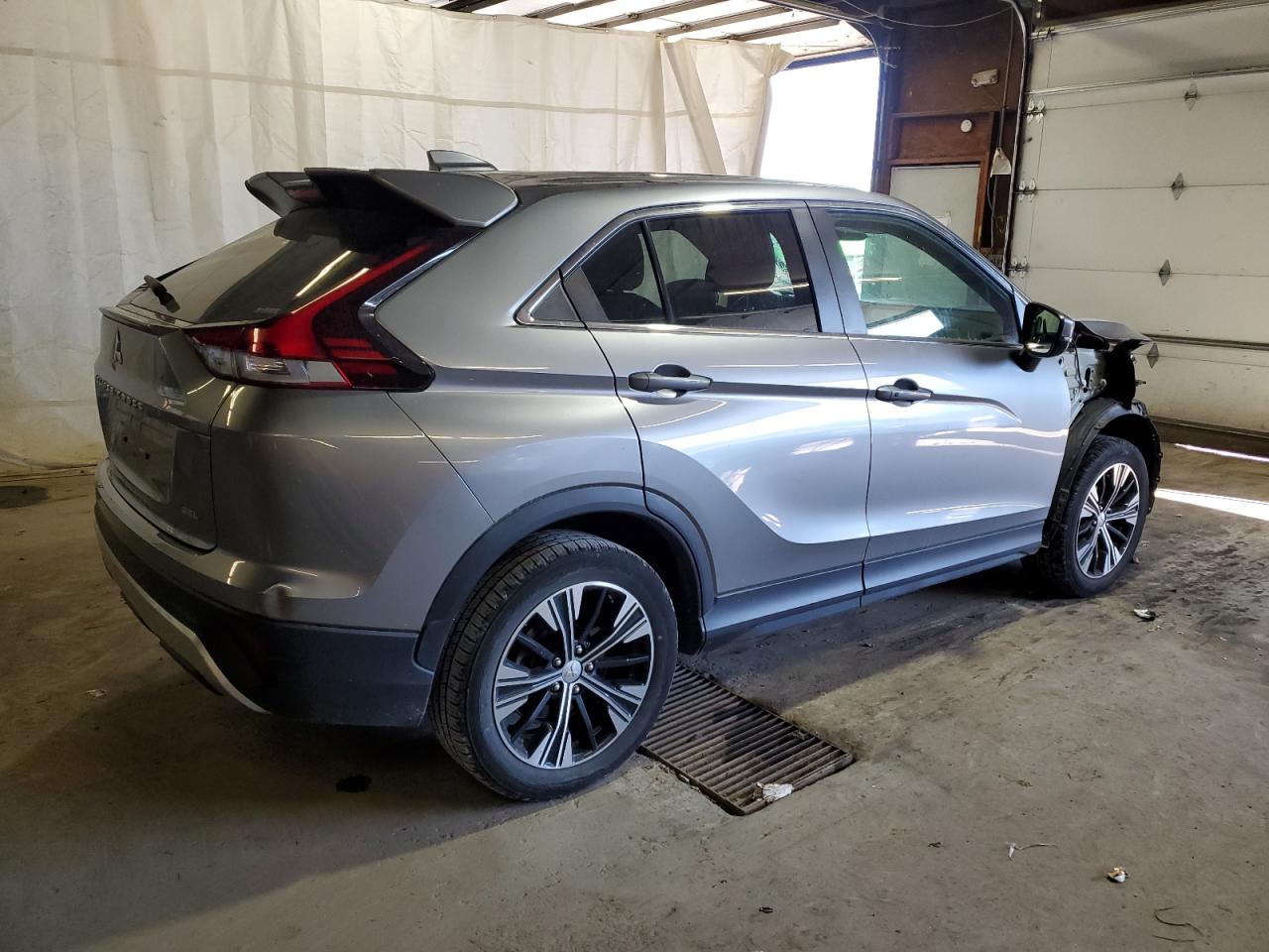 MITSUBISHI ECLIPSE SE