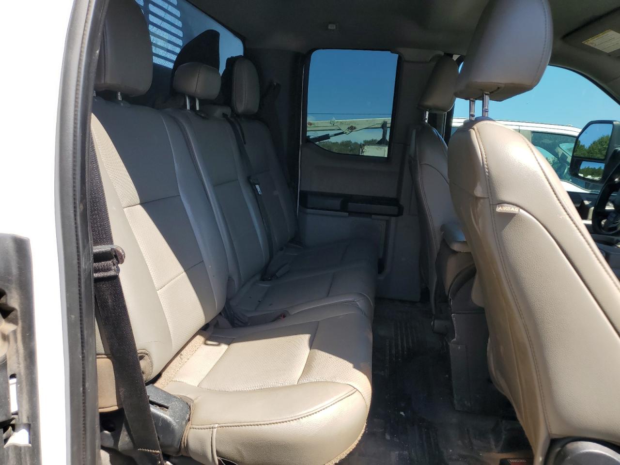 FORD F-450 SUPER DUTY