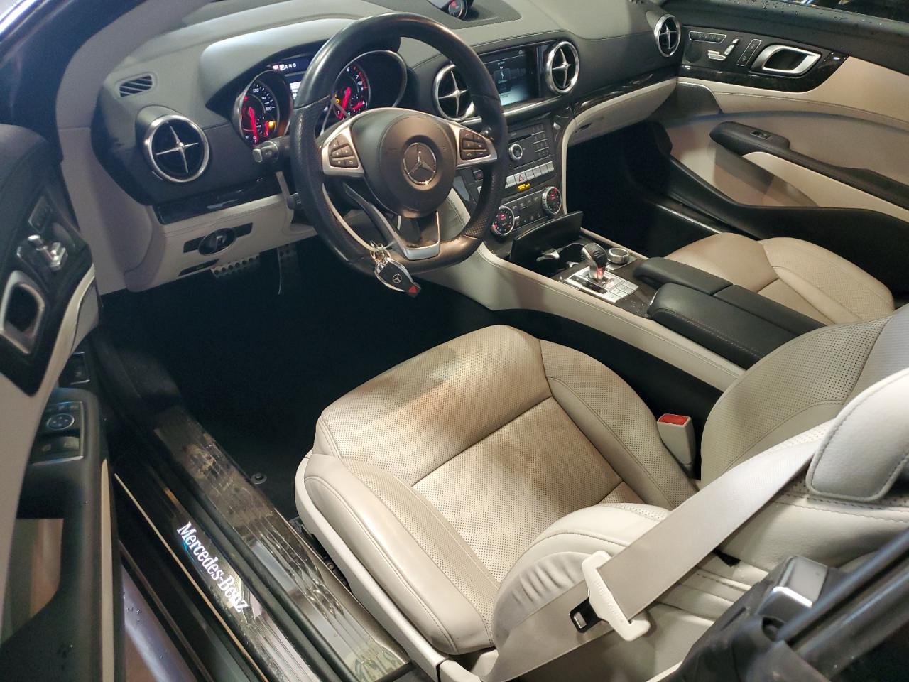 MERCEDES-BENZ SL-CLASS 550