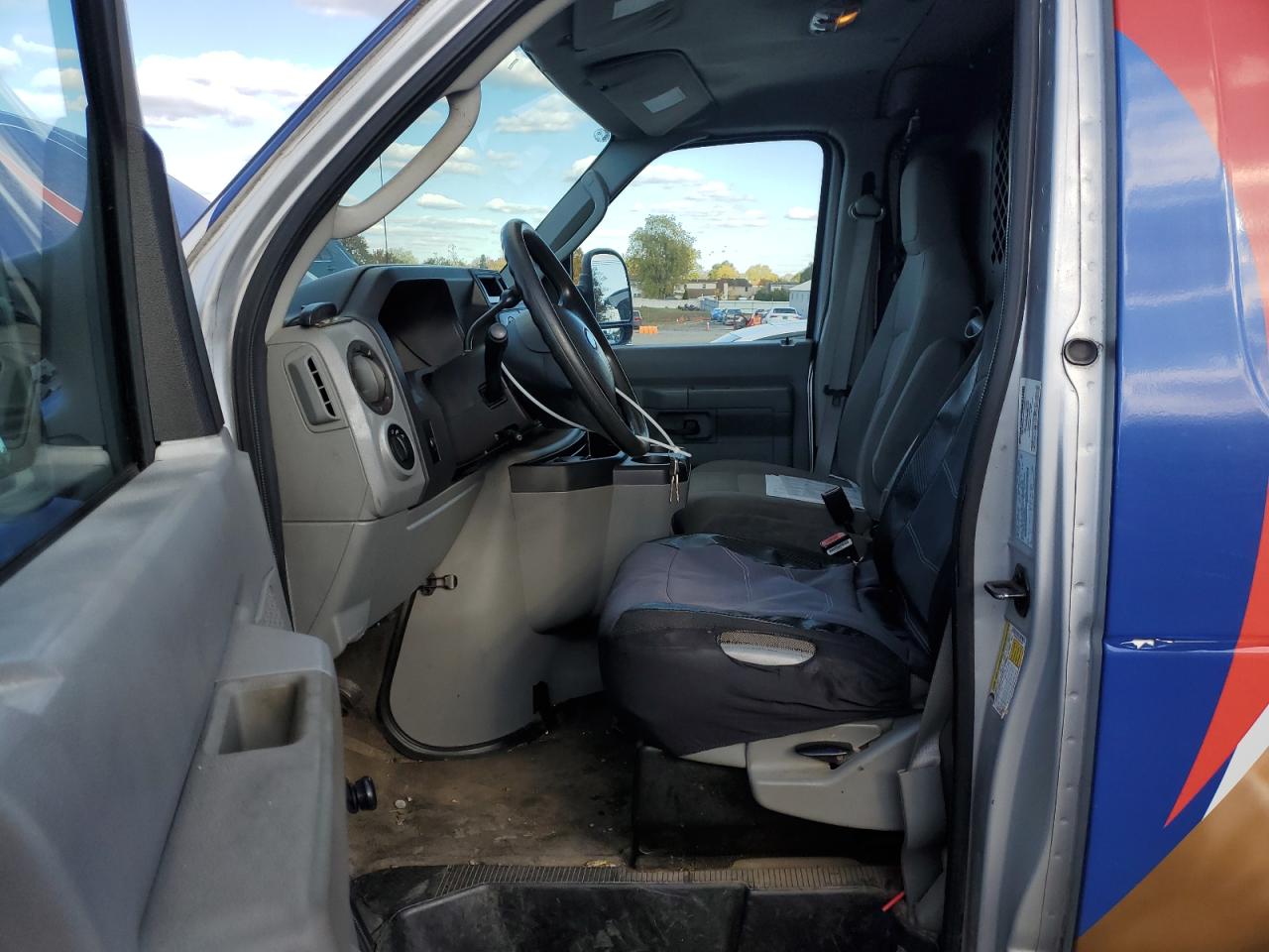 FORD ECONOLINE E350 SUPER DUTY VAN